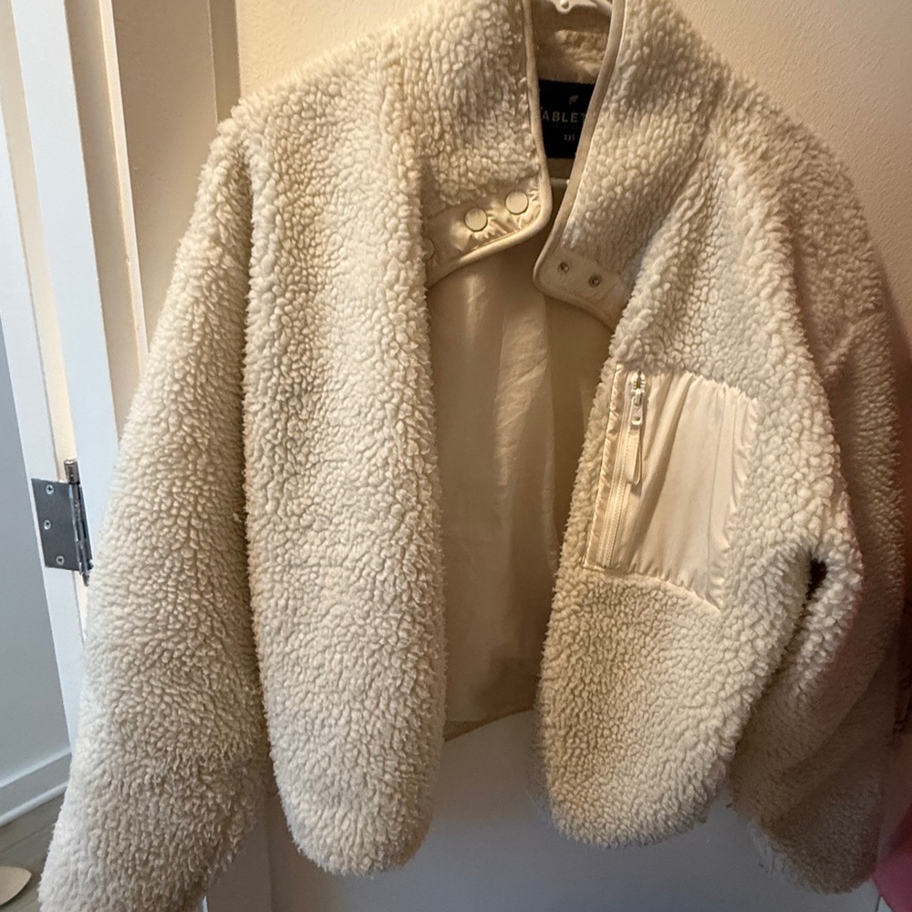 Cozy Cream Sherpa Jacket for Women